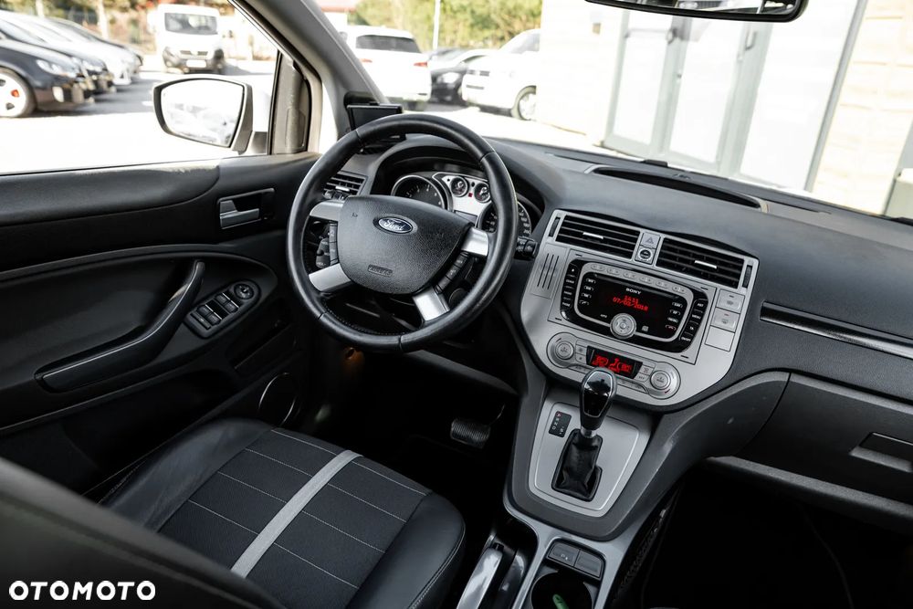 Ford Kuga 2.5 4x4 White Magic - 26