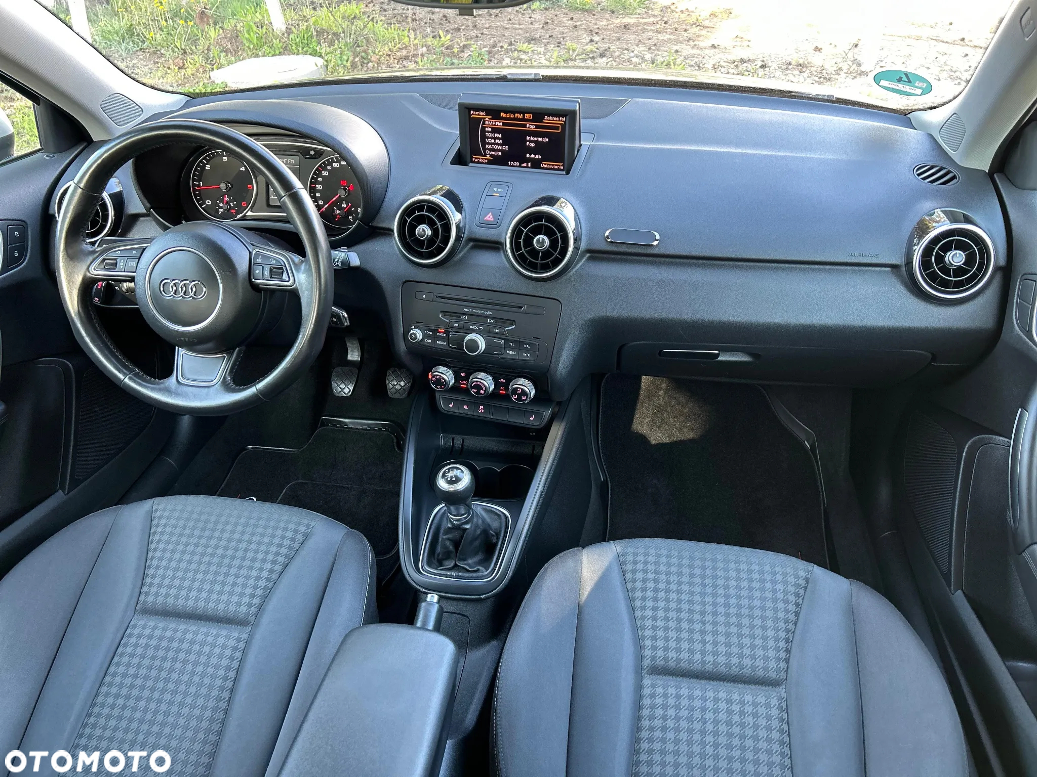 Audi A1 1.6 TDI Ambition - 21