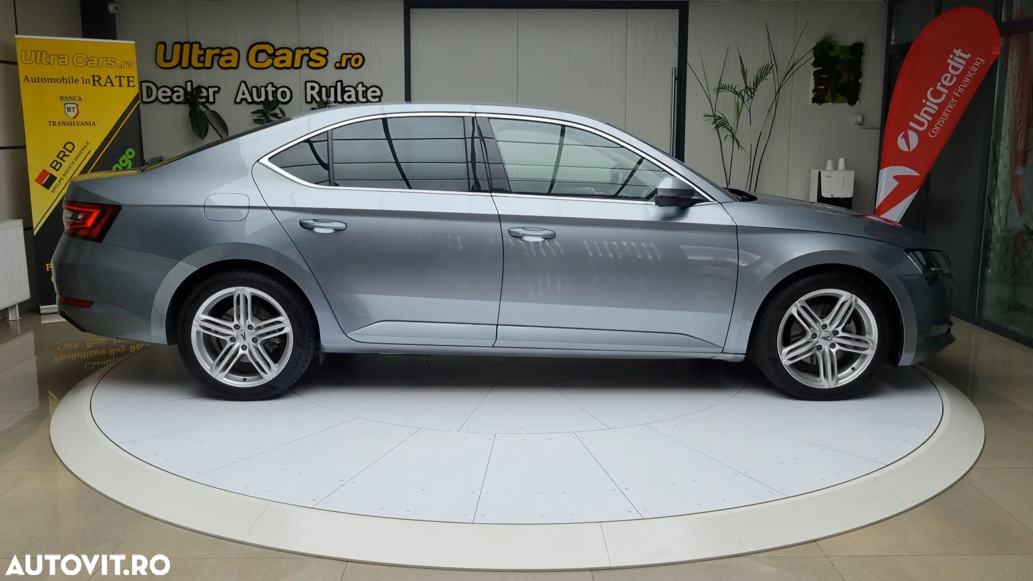 Skoda Superb 2.0 TDI DSG Style - 7