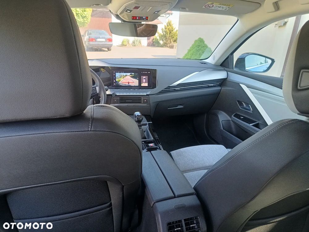 Opel Astra 1.5 D Business Elegance - 10