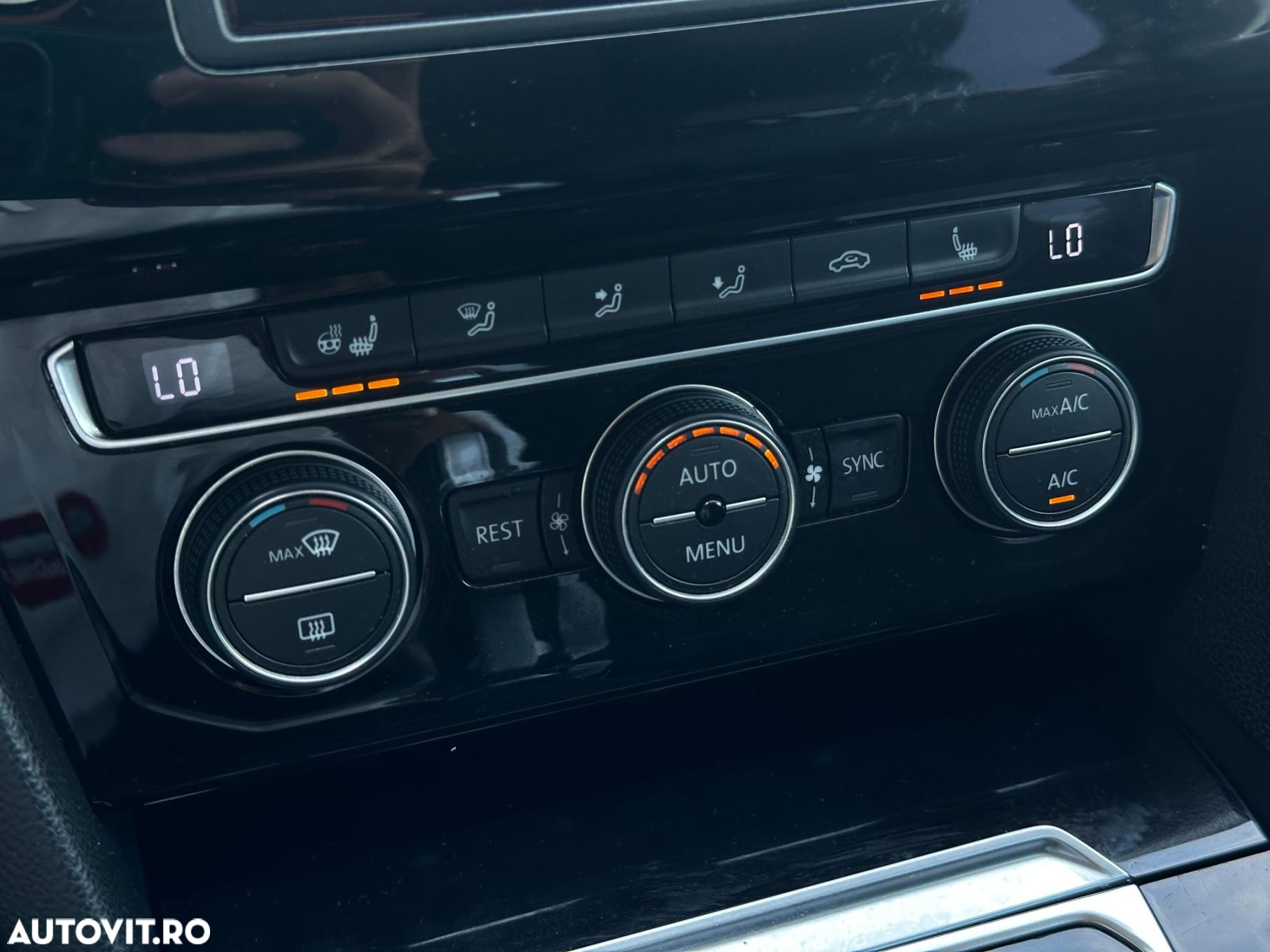 Volkswagen Passat - 20