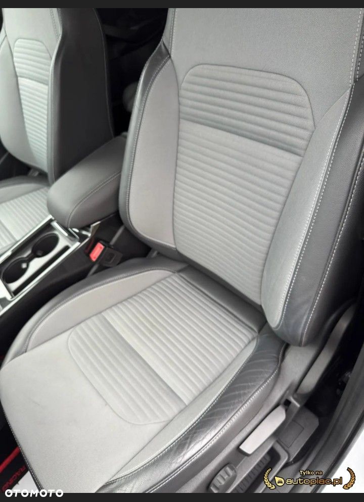 Ford Kuga 1.5 EcoBoost 2x4 Individual - 20