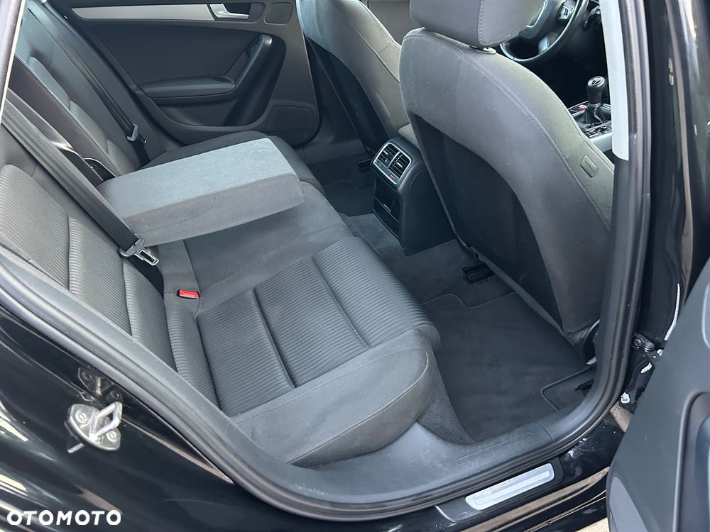 Audi A4 Avant 2.0 TDI DPF Attraction - 12