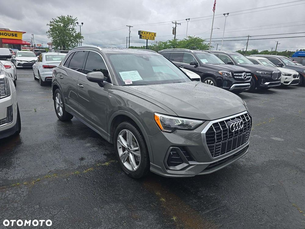 Audi Q3 45 TFSI Quattro S tronic S line - 2