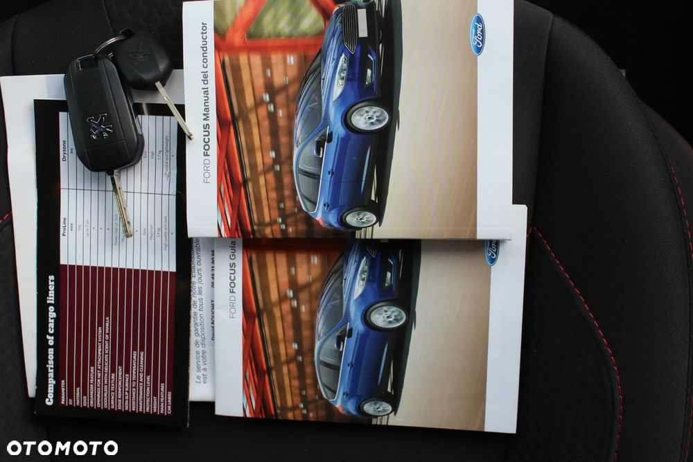 Ford Focus 1.0 EcoBoost Start-Stopp-System ST-LINE STYLE - 36