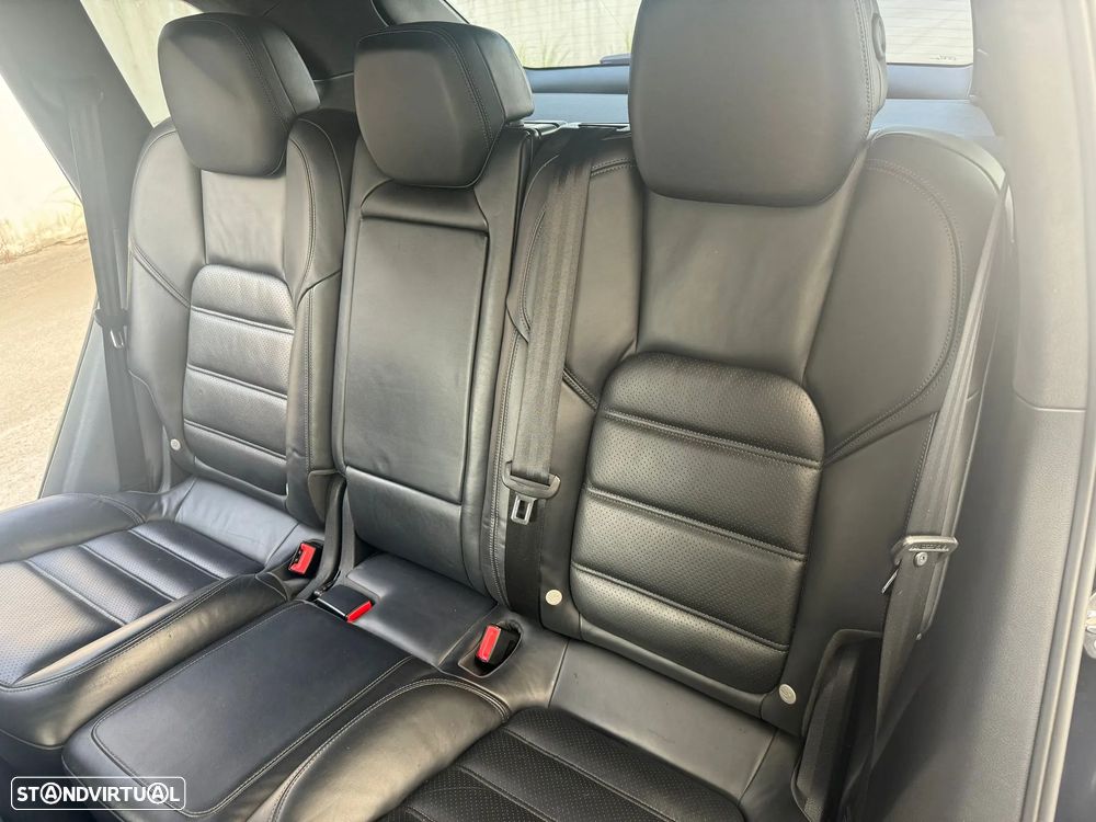 Porsche Cayenne Turbo - 20