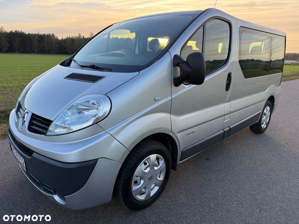 Renault Trafic - 25
