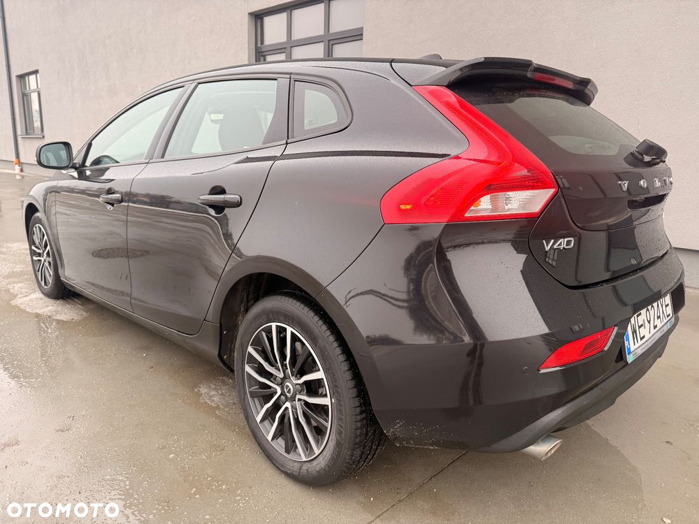 Volvo V40 D3 Drive-E Momentum - 4