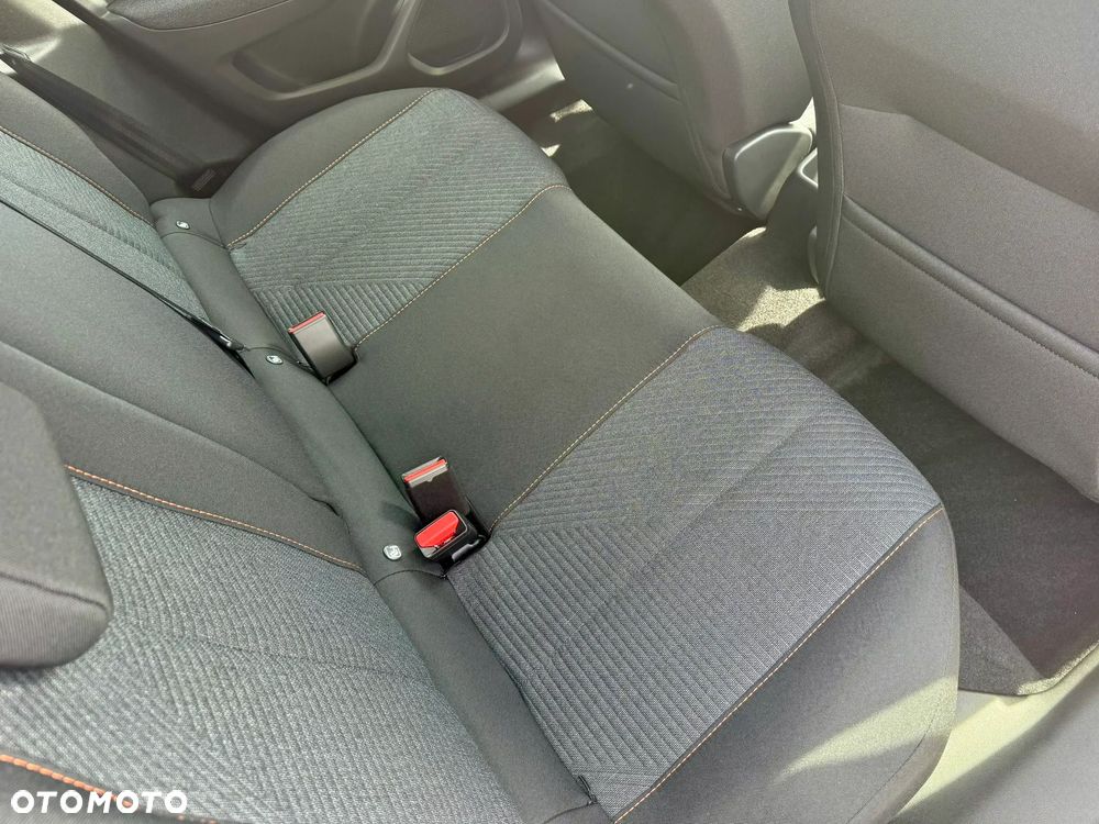 Peugeot 2008 PureTech mHEV Edition e-DCS6 - 12