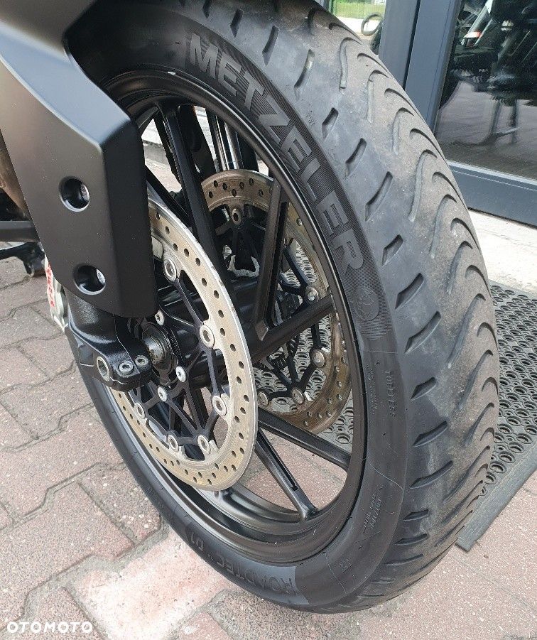 Triumph Tiger - 4