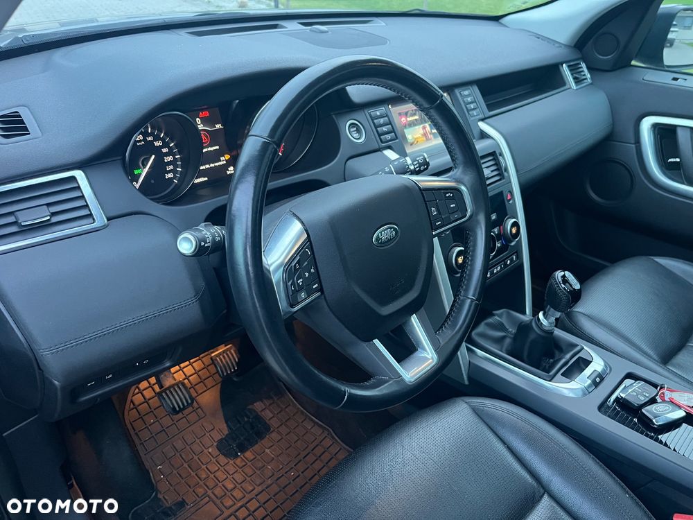 Land Rover Discovery Sport TD4 HSE - 12