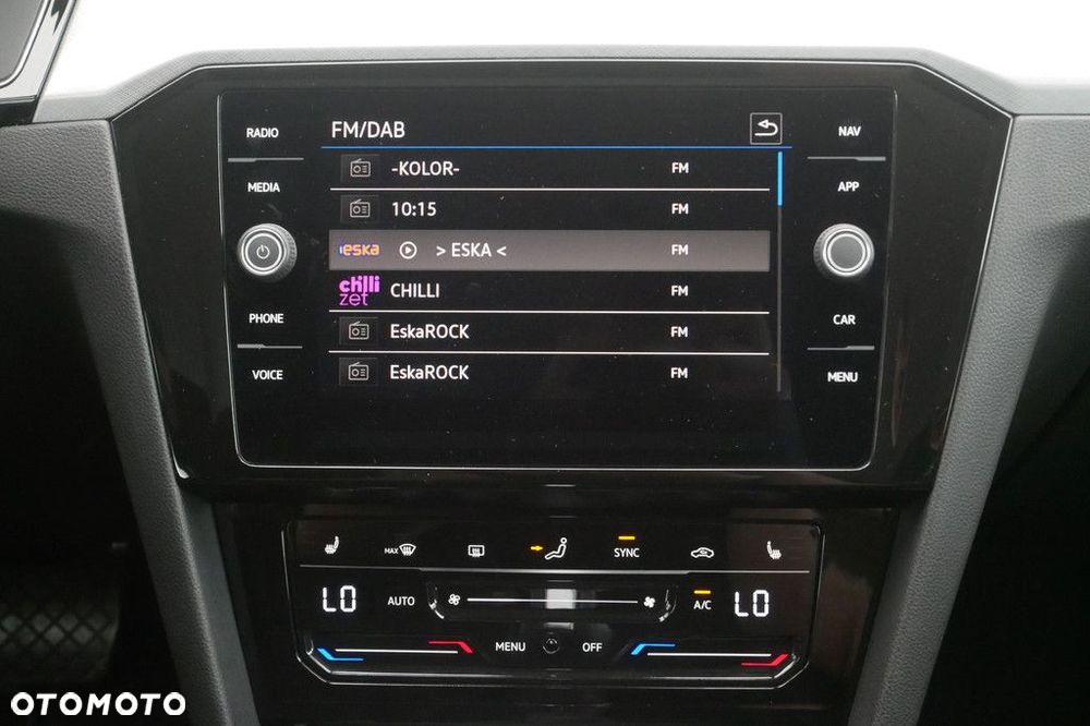 Volkswagen Passat Variant 2.0 TSI Business DSG - 10