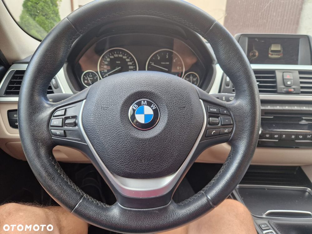 BMW Seria 3 320d Luxury Line - 11