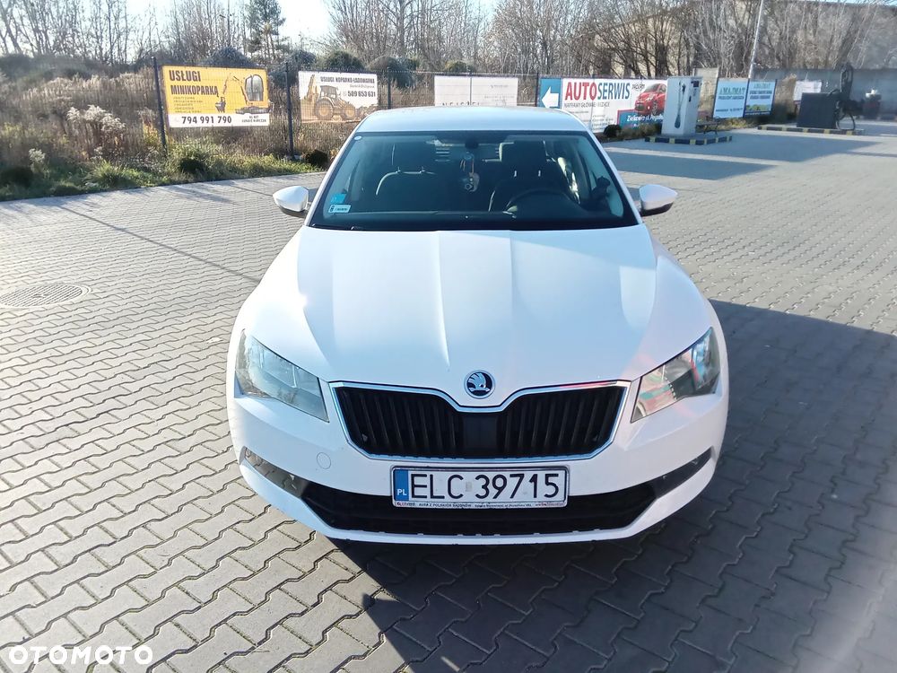 Skoda Superb - 2