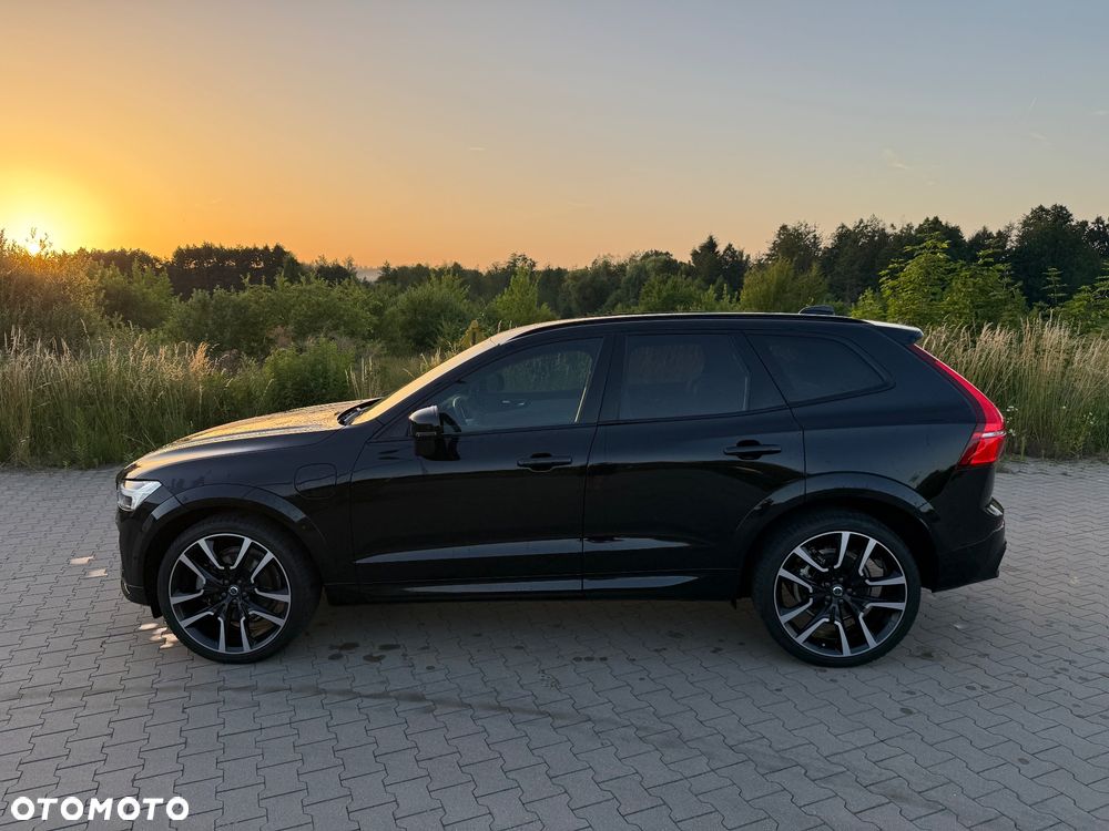 Volvo XC 60 T8 Plug-In Hybrid AWD Ultra Dark - 6