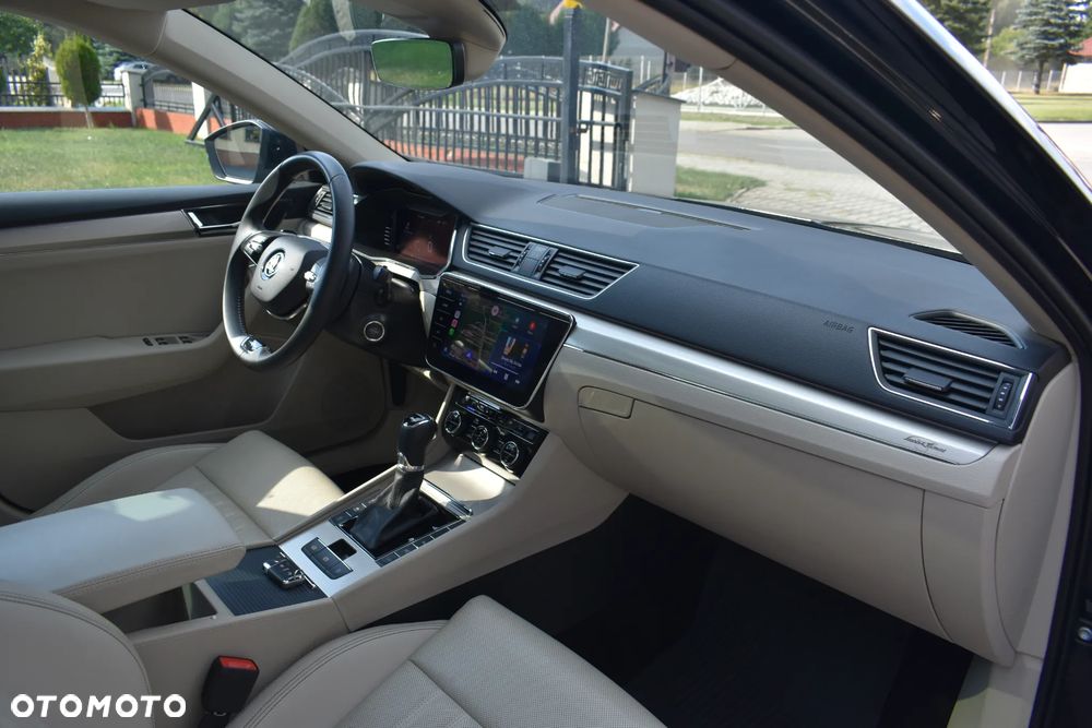 Skoda Superb 2.0 TDI SCR 4x4 L&K DSG - 38