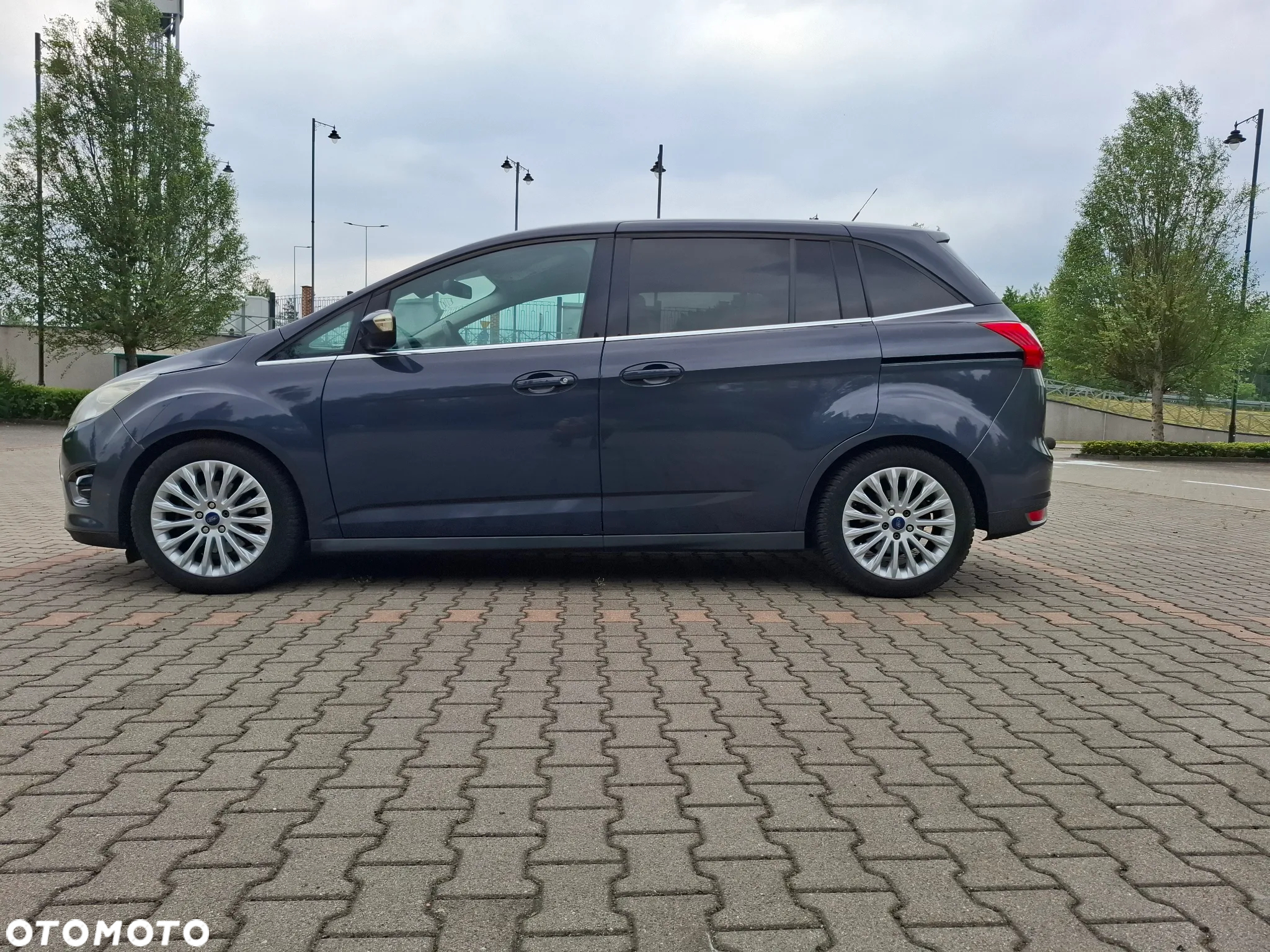 Ford Grand C-MAX - 15