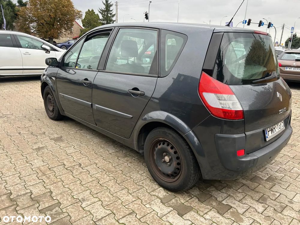 Renault Megane 1.5 dCi Dynamique - 11