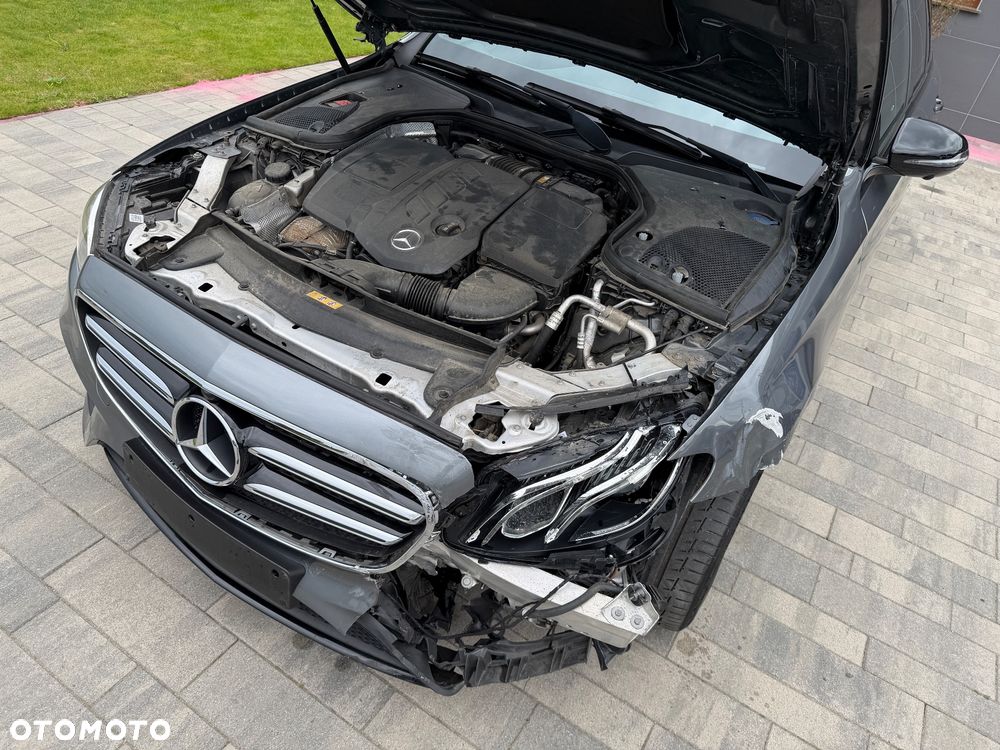 Mercedes-Benz Klasa E 200 d 9G-TRONIC AMG Line - 38
