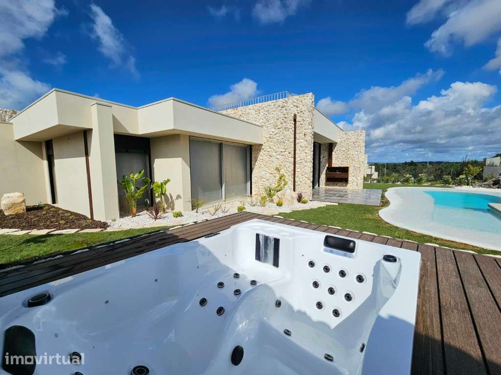 Moradia de excelência em fase final de construção junto à Lagoa de ... - Grande imagem: 4/32
