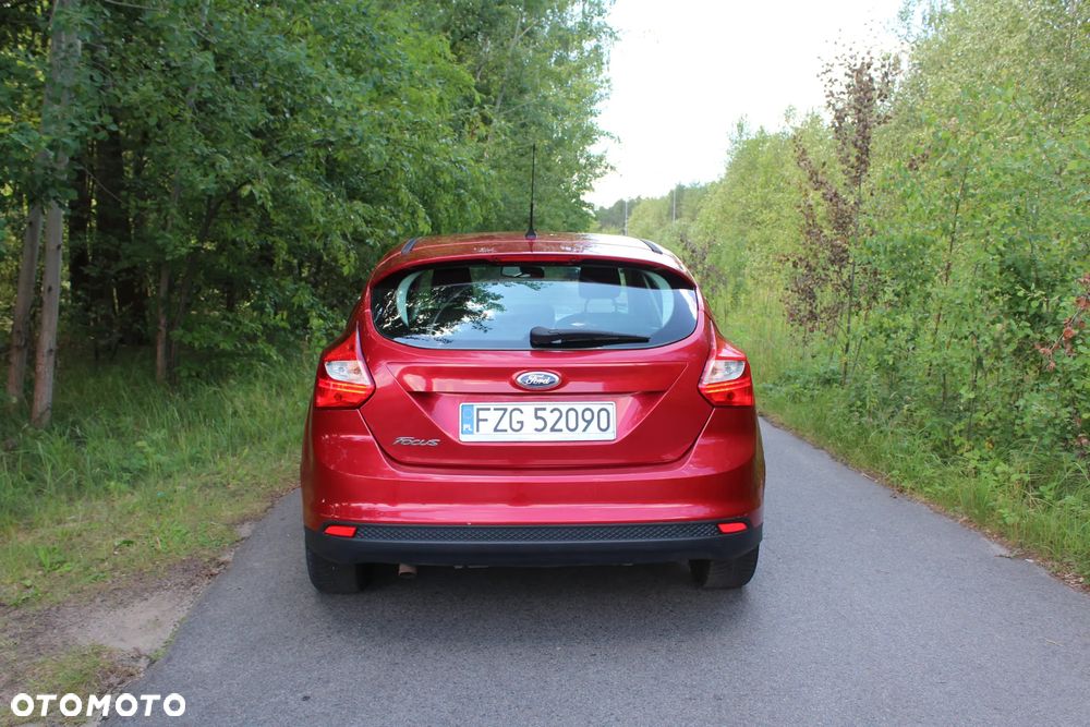 Ford Focus 1.6 TDCi DPF Titanium - 9