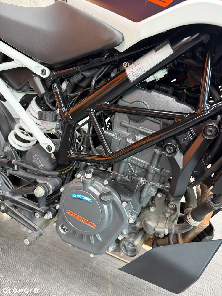 KTM Duke 125 - 10
