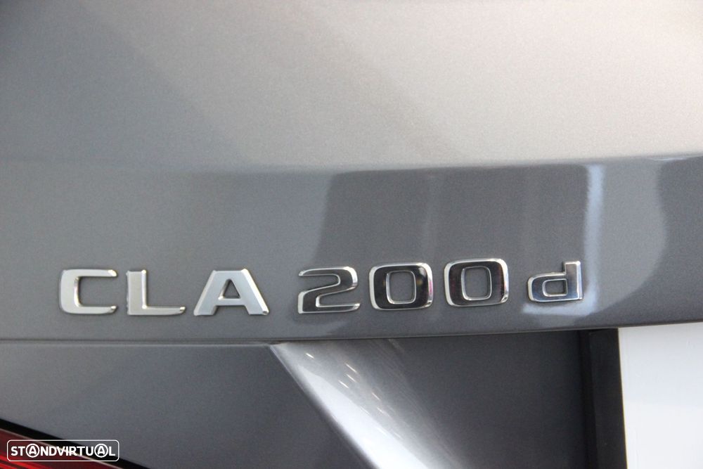 Mercedes-Benz CLA 200 d Shooting Brake Urban Aut. - 9