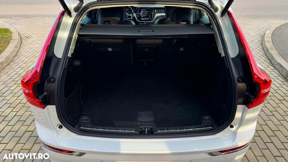 Volvo XC 60 B4 D AWD Geartronic Inscription - 25