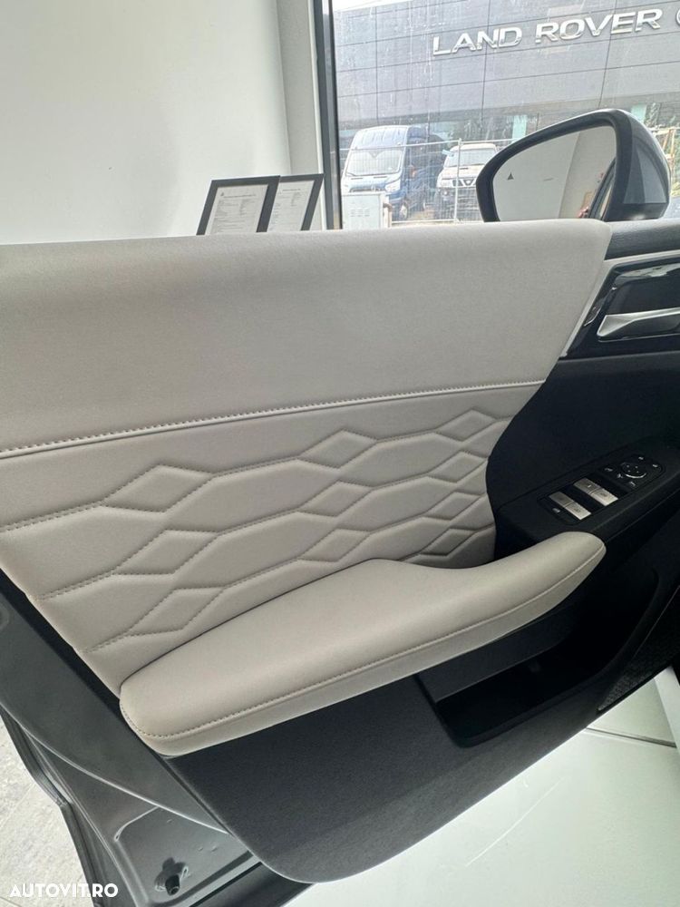 Mitsubishi Outlander - 13