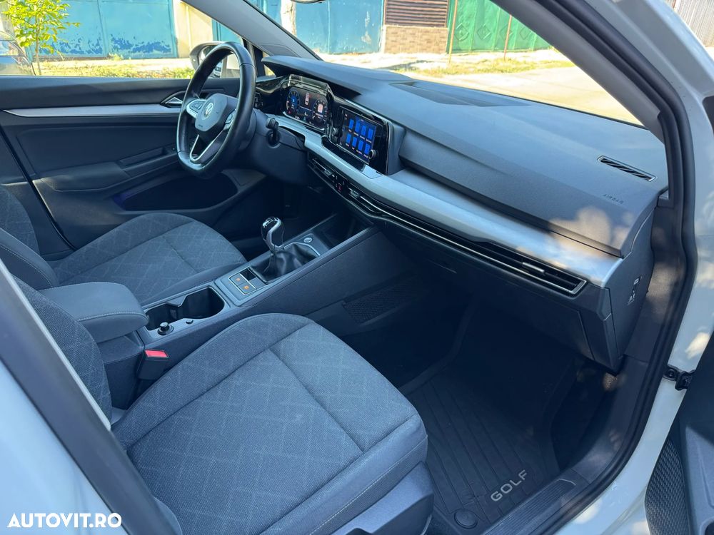 Volkswagen Golf - 2