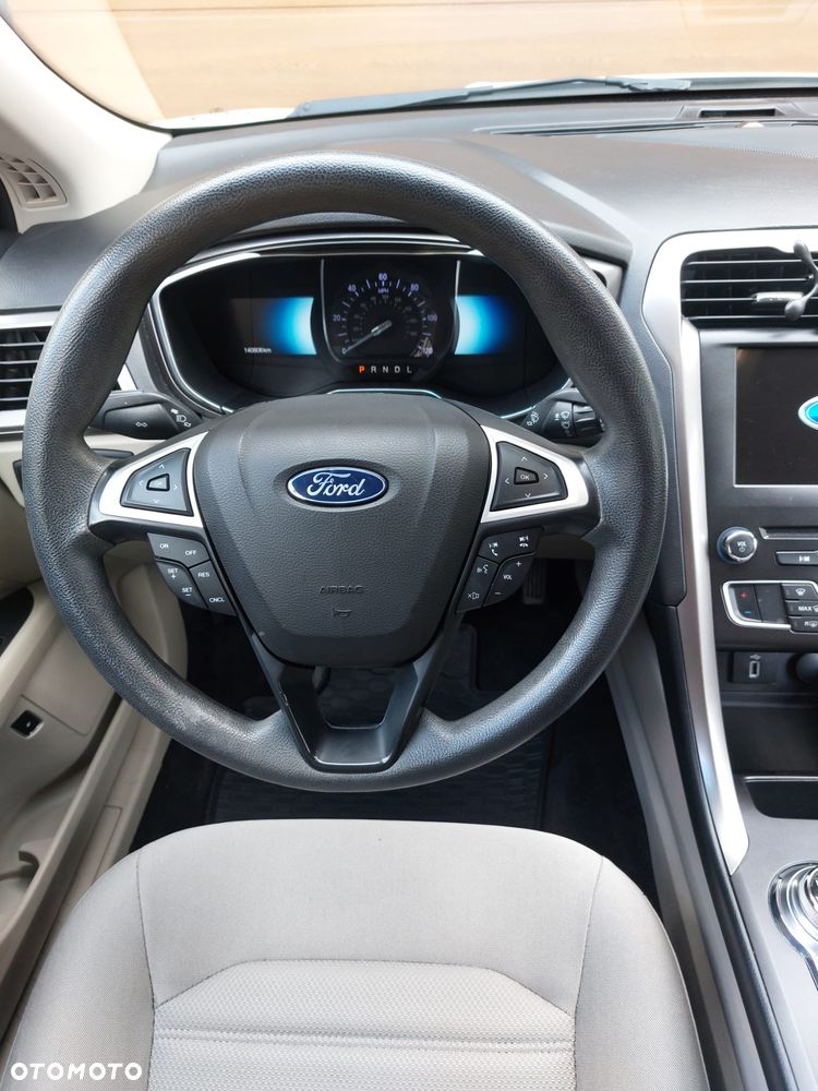 Ford Mondeo - 22
