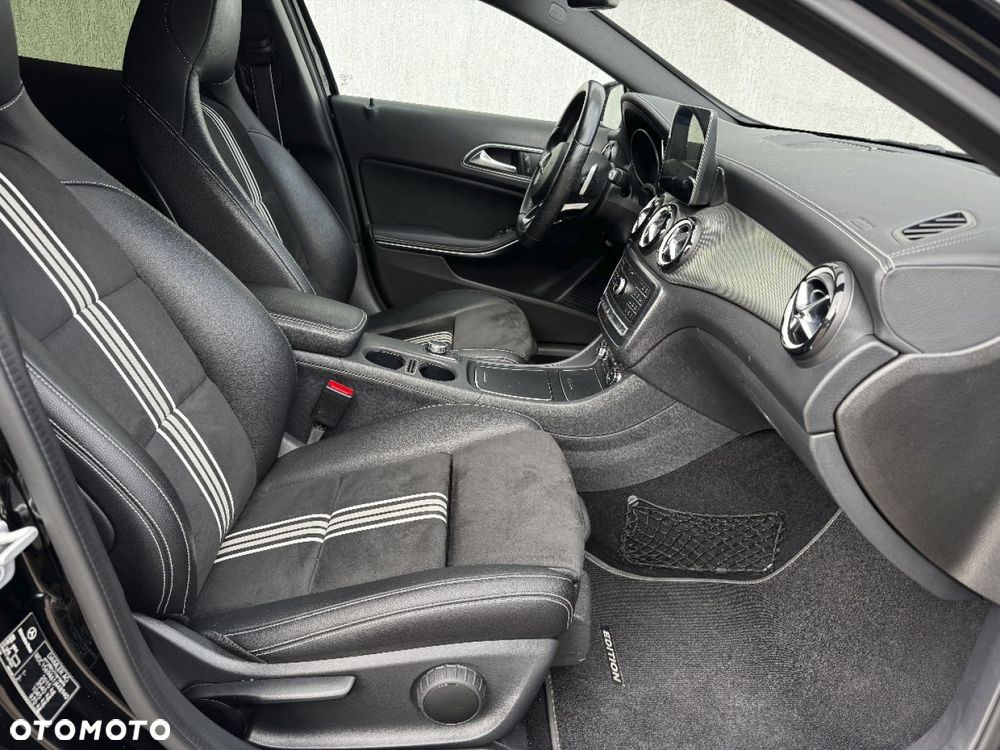 Mercedes-Benz GLA - 18
