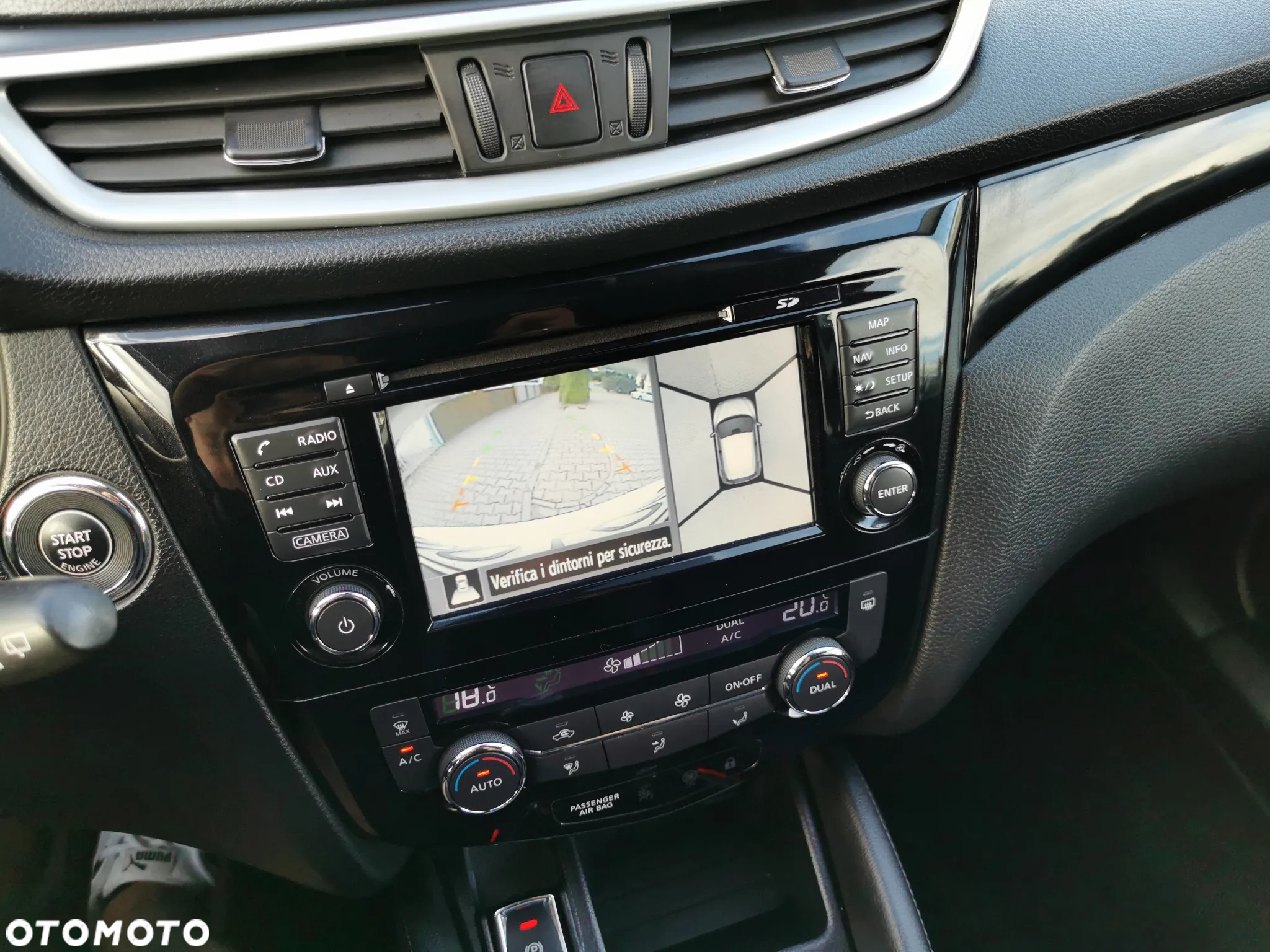 Nissan Qashqai 1.6 DIG-T Tekna - 17