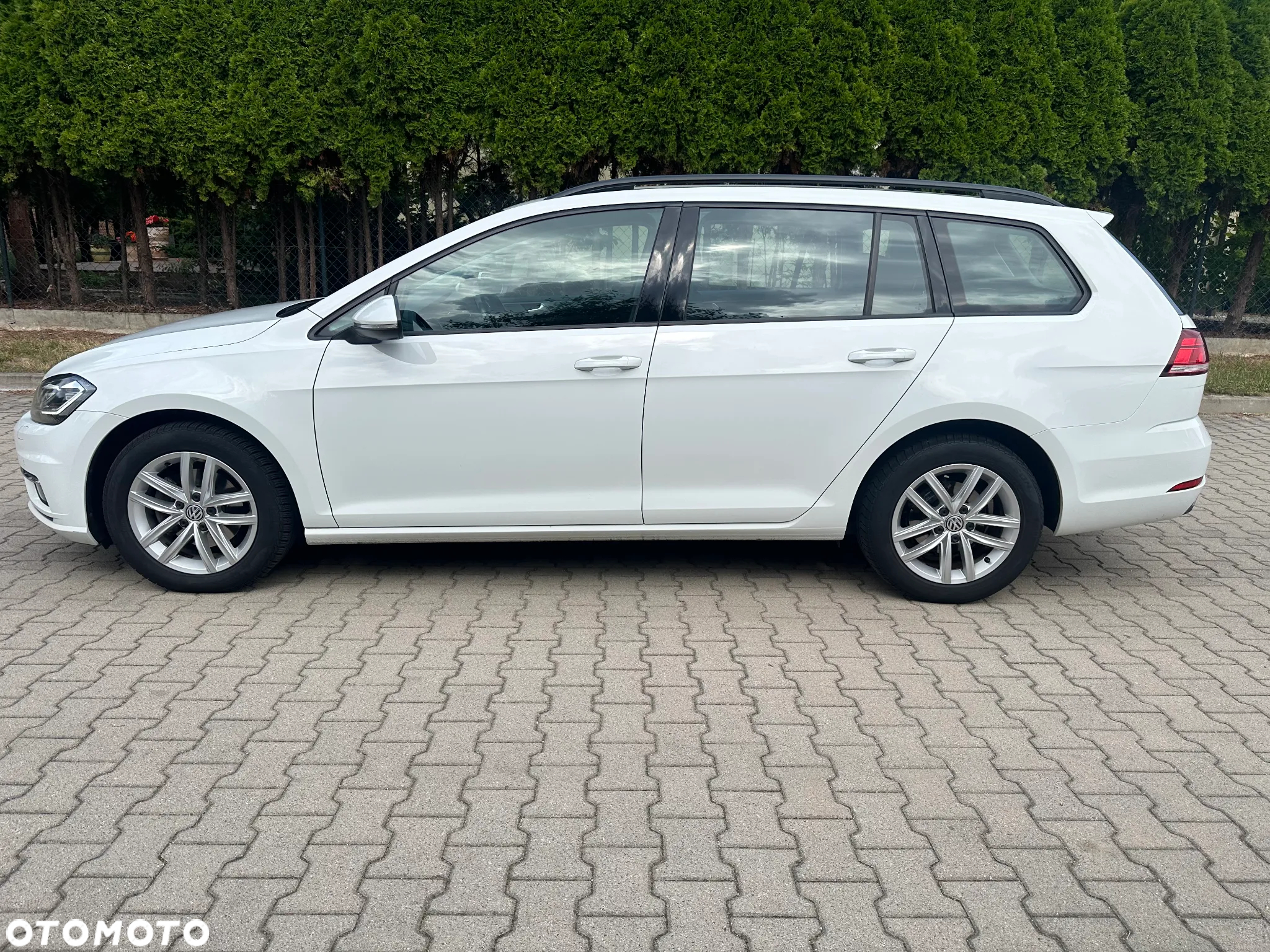 Volkswagen Golf VII 1.6 TDI BMT Highline - 11