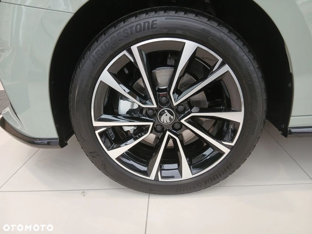 Skoda Fabia 1.0 TSI Monte Carlo DSG - 9