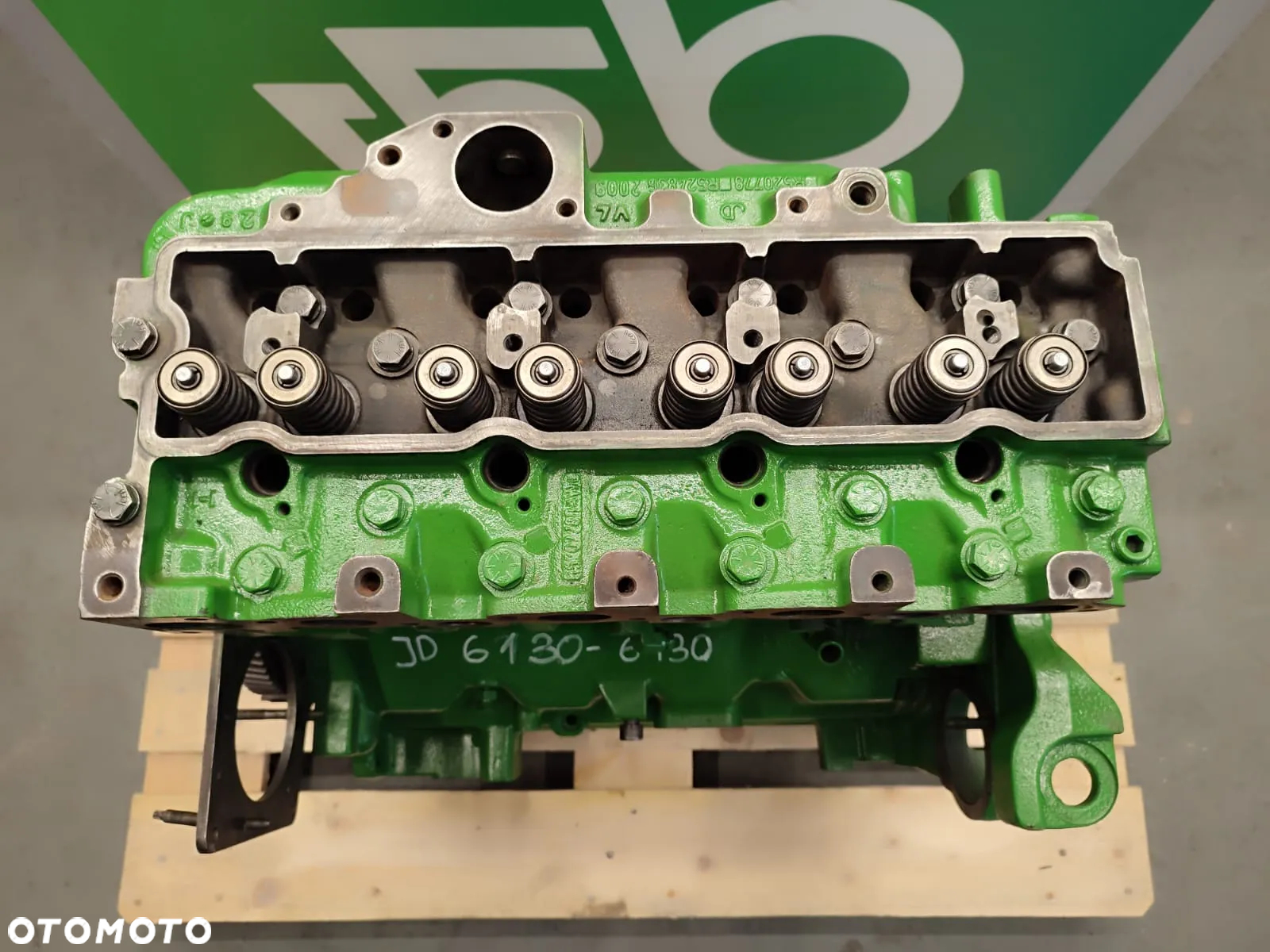 Słupek silnika JOHN DEERE 6130-6430 - 4