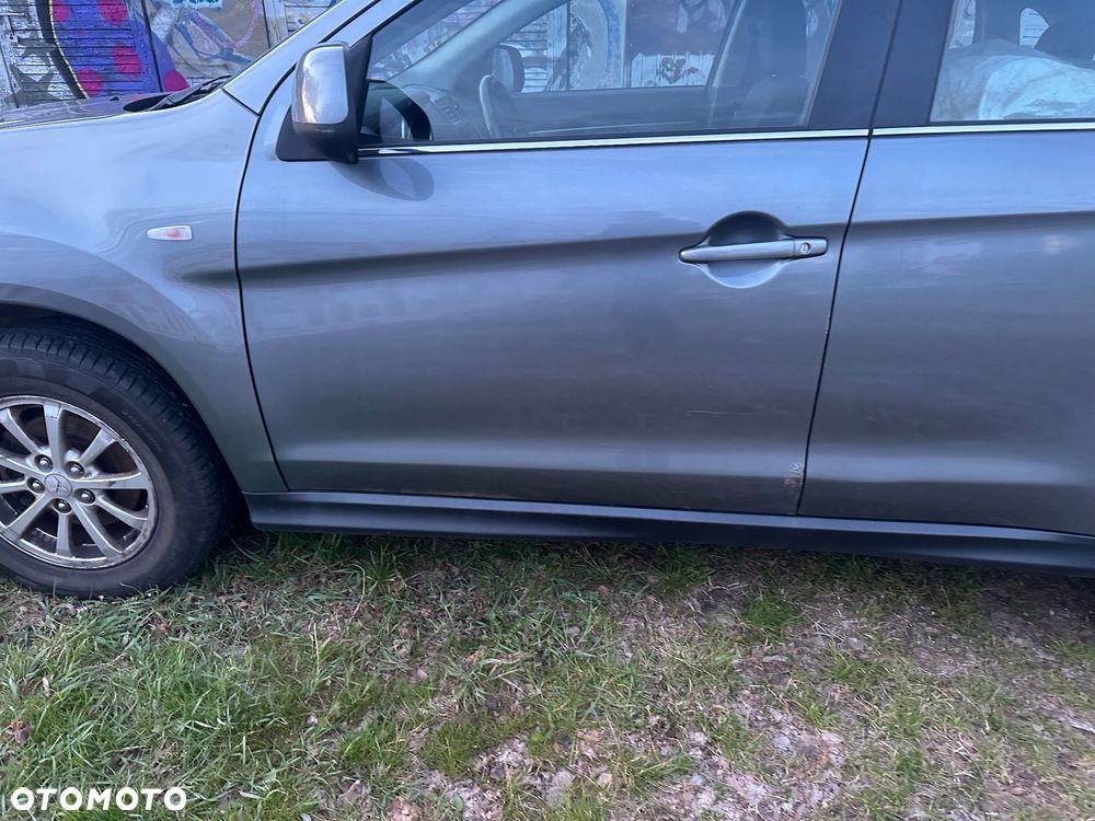 Mitsubishi ASX 1.8 DID Instyle 4WD AS&G - 16