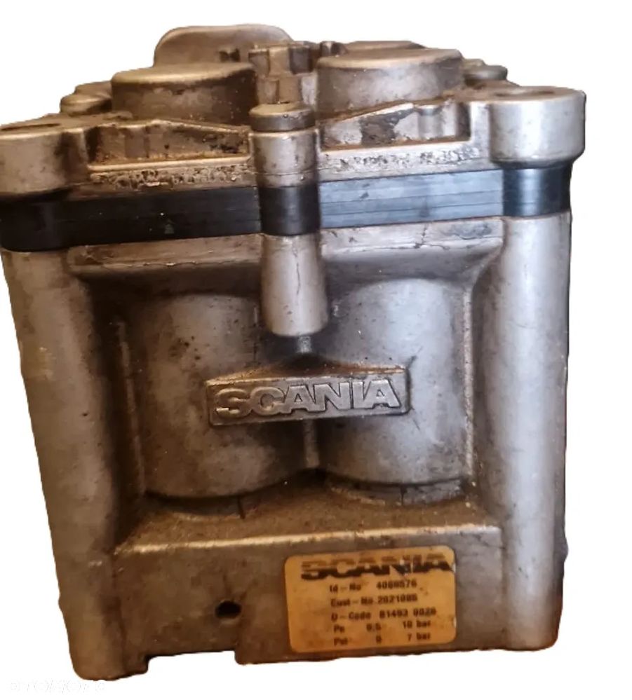 ZAWOR KOSTKA EGR SCANIA 2021086 2021085 - 3