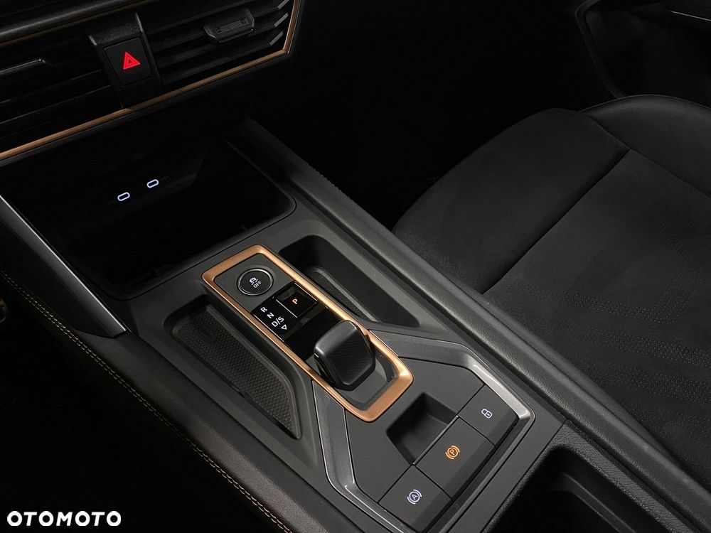 Cupra Formentor 1.5 eTSI DSG - 37