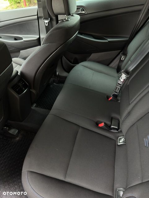 Hyundai Tucson 1.6 GDI BlueDrive GO 2WD - 16