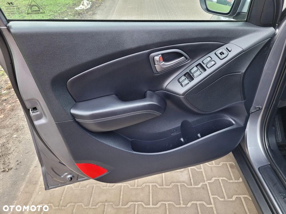 Hyundai ix35 1.7 CRDi 2WD blue Comfort - 9