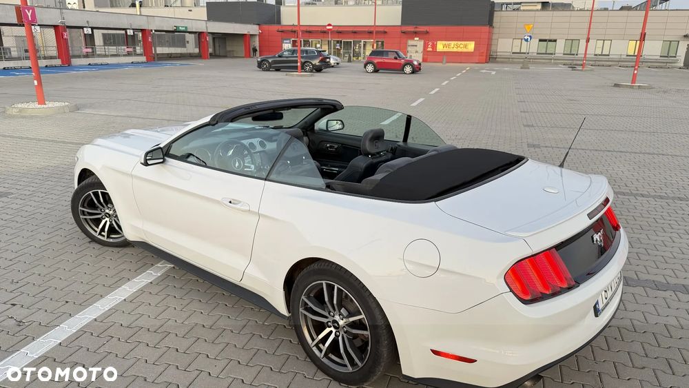 Ford Mustang Cabrio 2.3 Eco Boost - 19