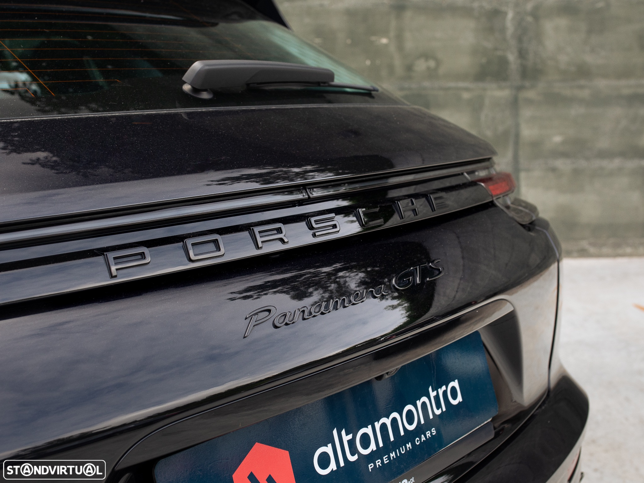 Porsche Panamera Sport Turismo GTS - 16