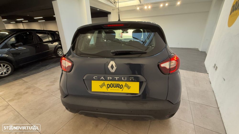 Renault Captur - 4