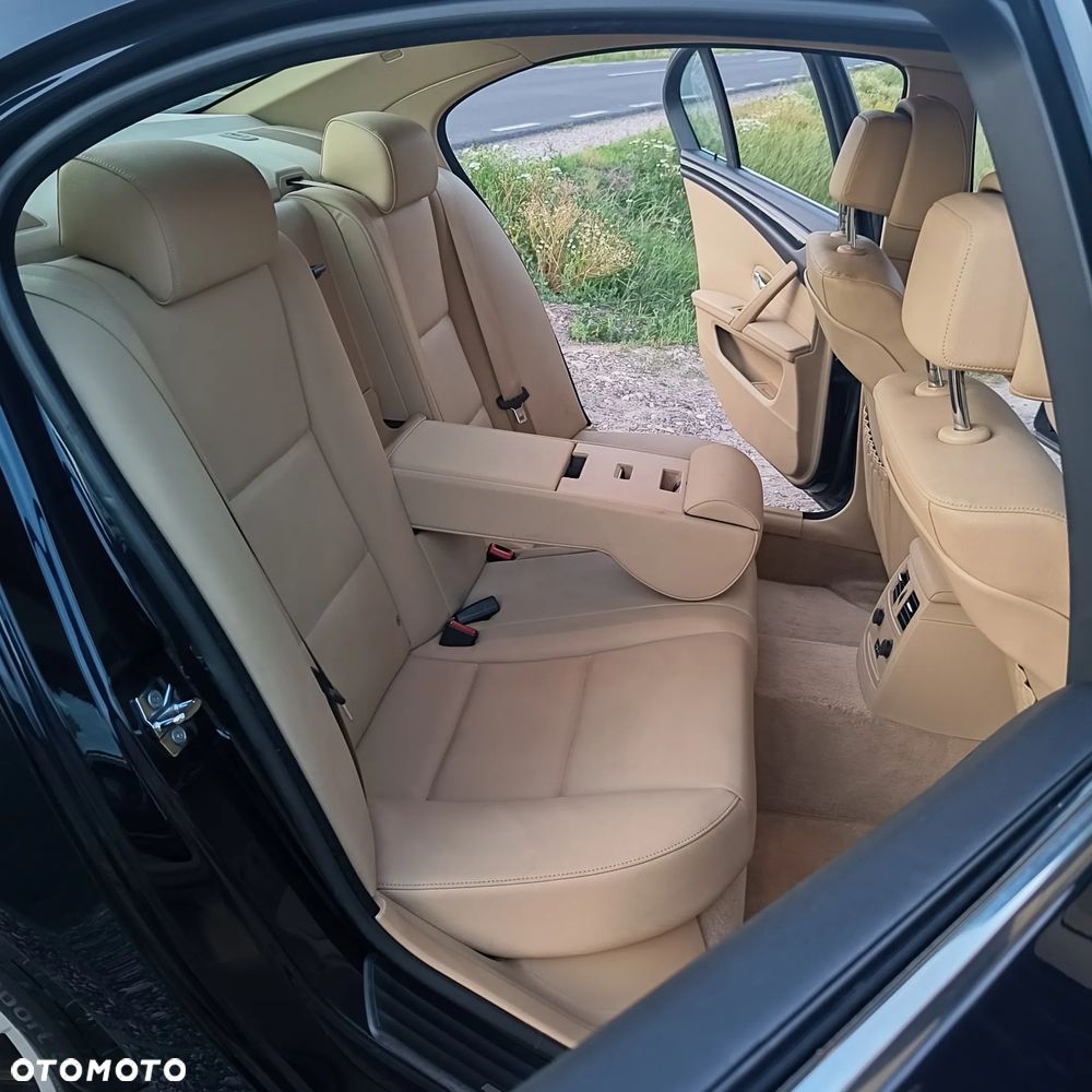 BMW Seria 5 520d Special Edition - 22