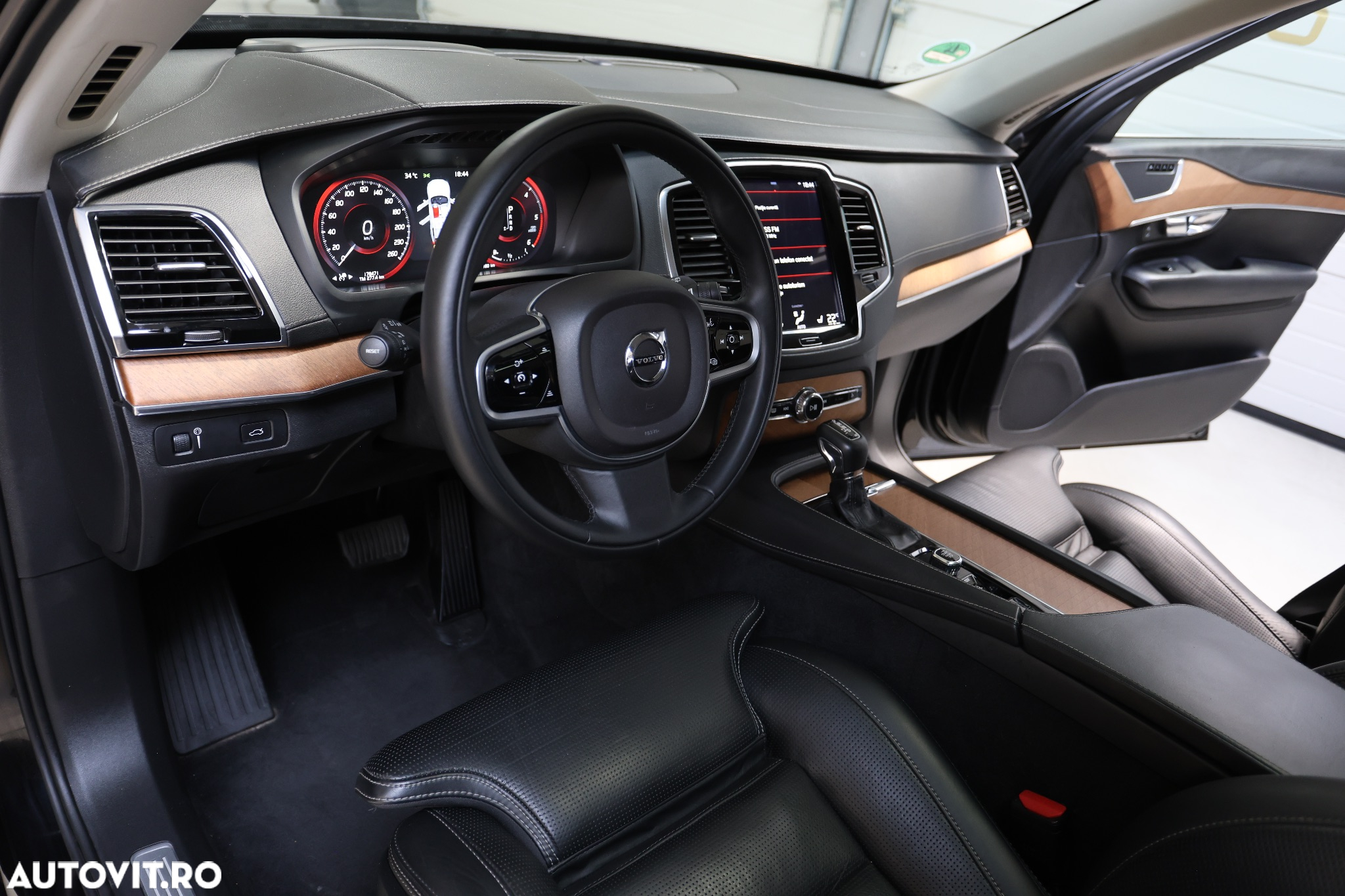 Volvo XC 90 D5 AWD Geartronic Inscription - 22