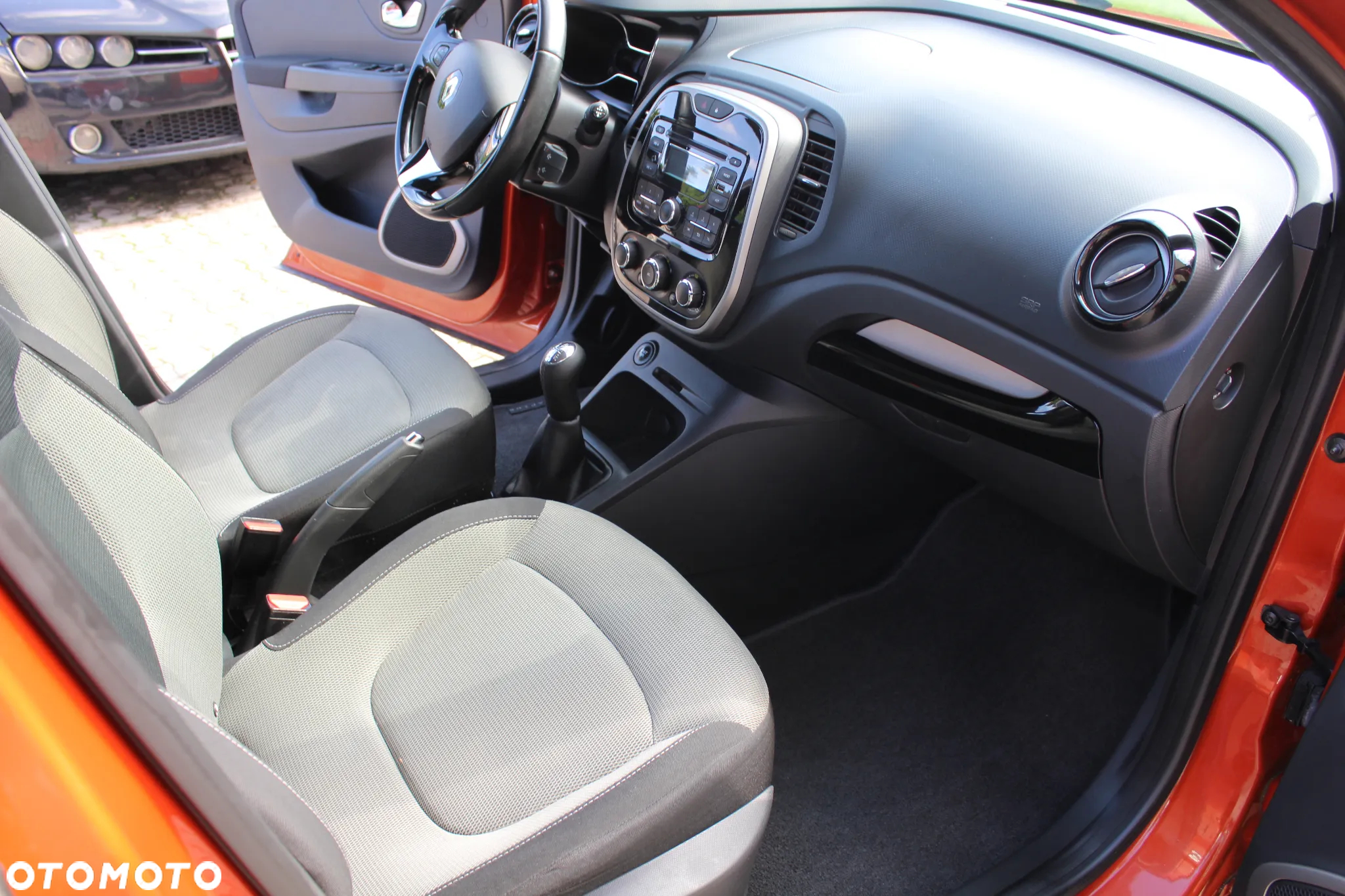 Renault Captur - 18