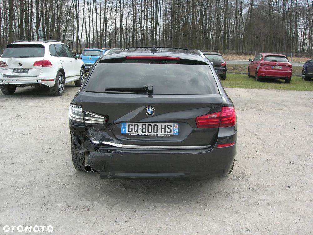 BMW Seria 5 530d xDrive Sport-Aut Luxury Line - 7
