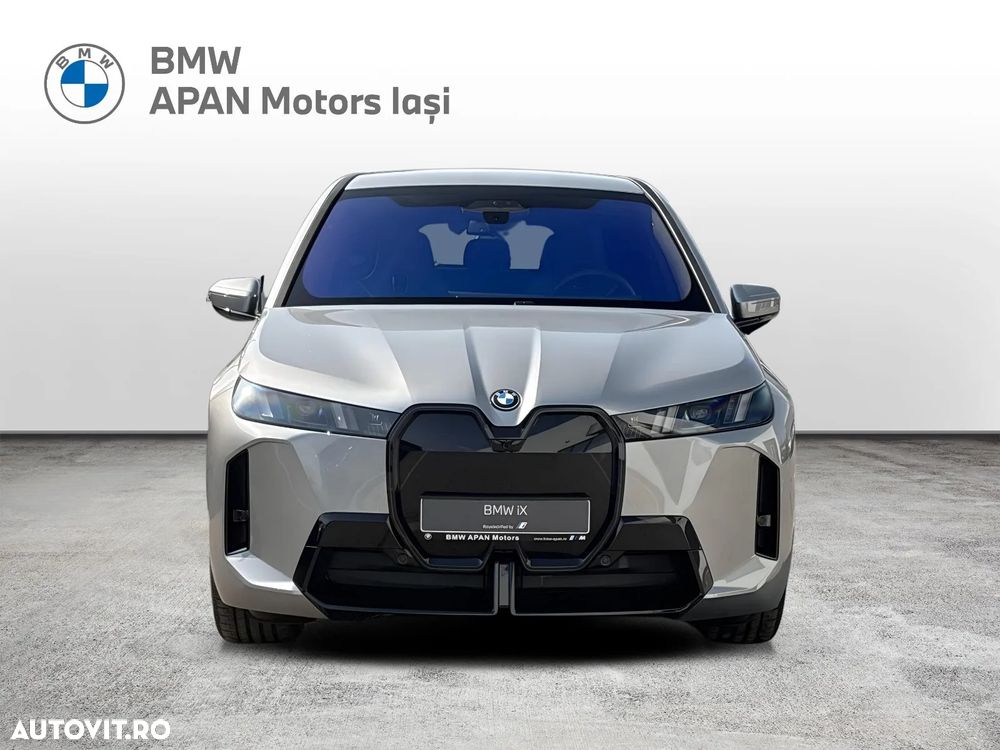 BMW iX - 2