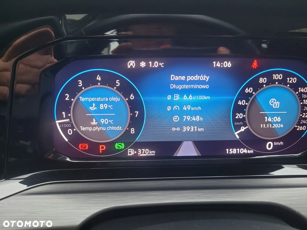 Volkswagen Golf - 10